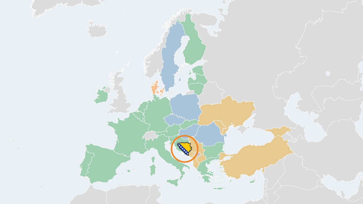 Karte: Bosnien und Herzegowina in Europa, Länder nach Euro- und EU-Status eingefärbt